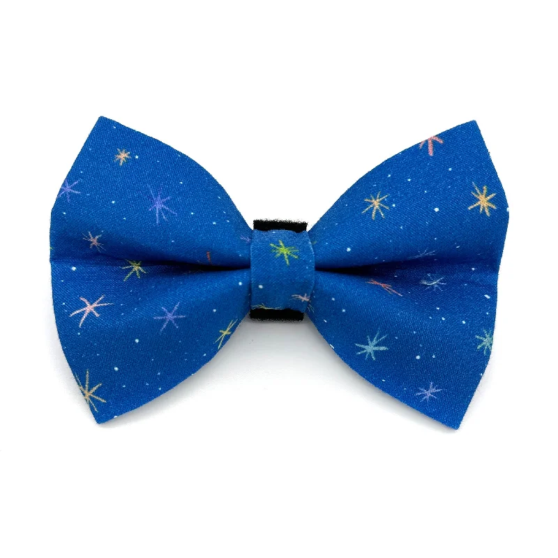 - Foldable and portable cat bagSparkle Birthday Dog Bow Tie