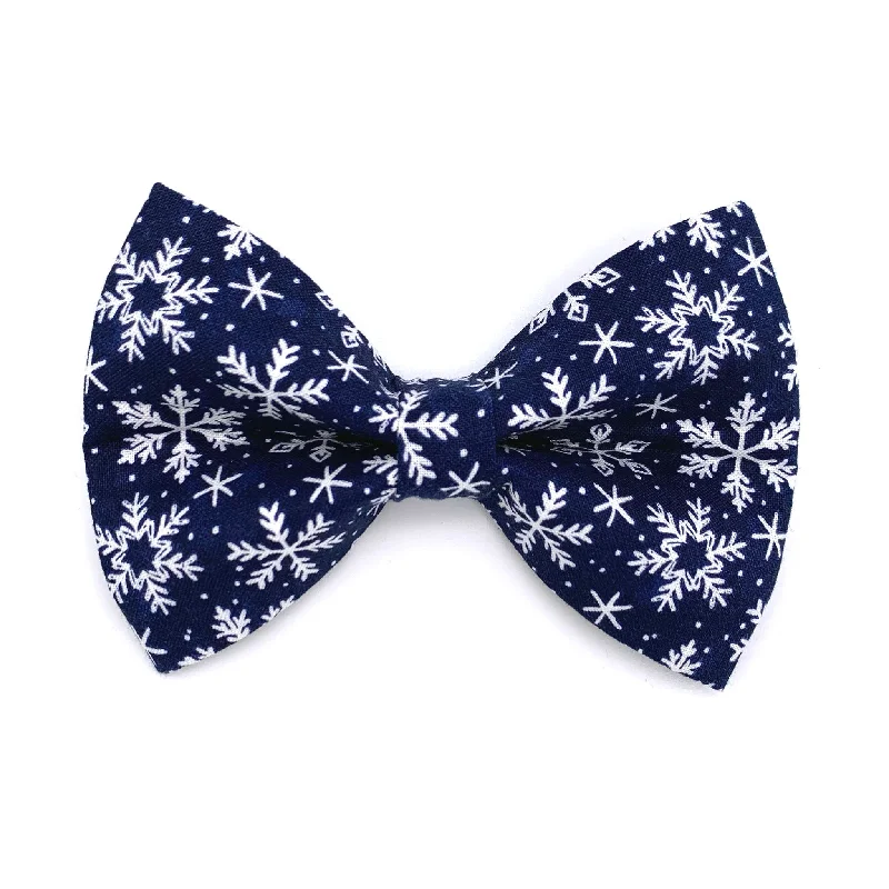  -Anti-slip claw protection raincoat FOR dogsSnowflake Dog Bow Tie