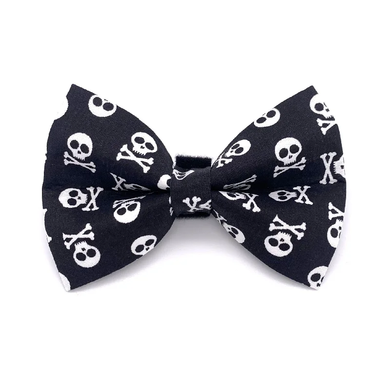 - ​​Pet toys under    yuanBad to the Bone Dog Bow Tie