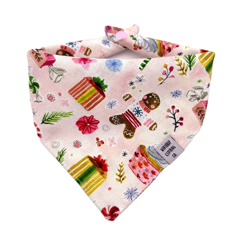 - Pet stroller can be taken on the planeChristmas Candy Dog Bandana