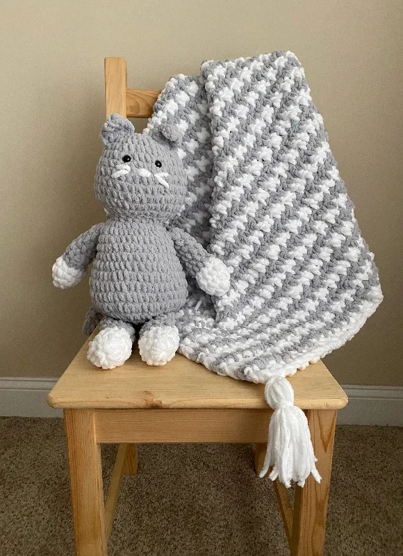  -Explosion-proof leash FOR LARGE dogsCat Blanket (Crochet)