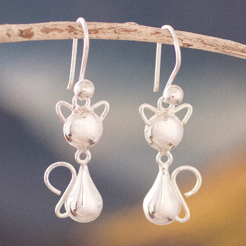 - Deodorizing cat litter tofu litterDelightful Cat Cat-Themed Sterling Silver Dangle Earrings from Peru