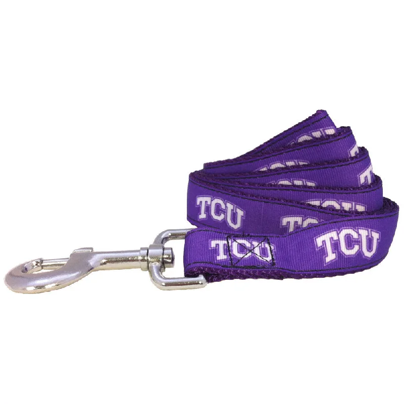  . **Pet comb to remove loose hair**TCU Horned Frogs Premium Dog Leash