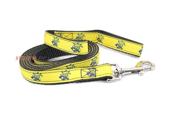  . **Dog snack bag is portable**Wichita State Shockers Premium Dog Leash