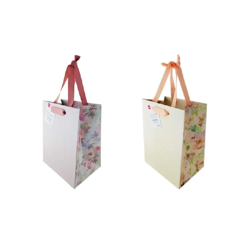 - Foldable and portable cat bagPaper Bag Blurred Flower 7.08in x 9.05in x 5.11in Embossed